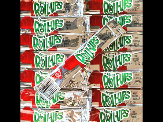 Betty Crocker - Fruit Roll-Ups Strawberry oder Tropical 14g